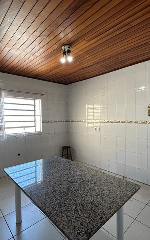 Casa para alugar com 210m², 7 quartos e 2 vagasCozinha