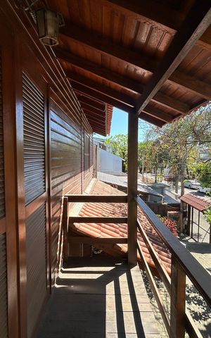 Casa para alugar com 210m², 7 quartos e 2 vagasSacada