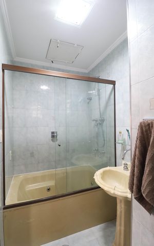 Casa à venda com 140m², 3 quartos e 2 vagas