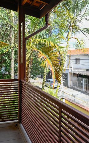 Casa à venda com 125m², 2 quartos e 2 vagasVaranda