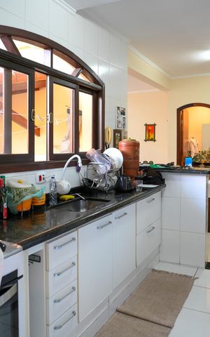 Casa à venda com 125m², 2 quartos e 2 vagasCozinha
