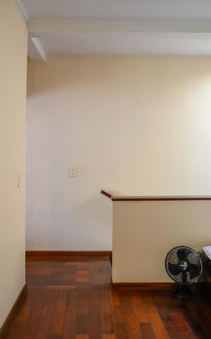 Casa à venda com 125m², 2 quartos e 2 vagasSala 2 