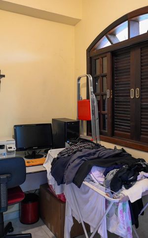 Casa à venda com 125m², 2 quartos e 2 vagasQuarto de Serviço