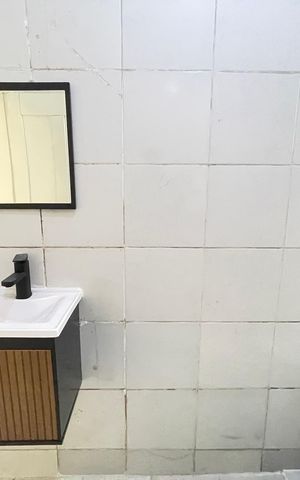 Casa à venda com 250m², 2 quartos e 4 vagas Casa à venda com 250m², 2 quartos e 4 vagasBanheiro