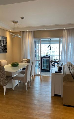 Apartamento à venda com 127m², 3 quartos e 3 vagas Apartamento à venda com 127m², 3 quartos e 3 vagasSala