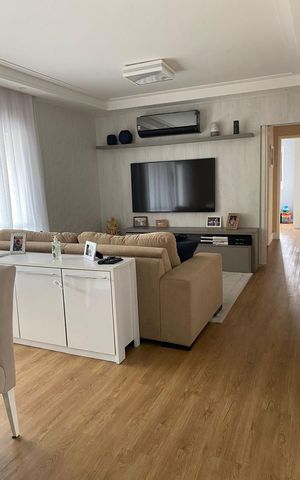 Apartamento à venda com 127m², 3 quartos e 3 vagas Apartamento à venda com 127m², 3 quartos e 3 vagasSala
