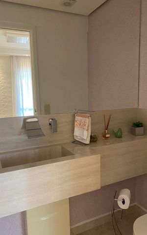 Apartamento à venda com 127m², 3 quartos e 3 vagas Apartamento à venda com 127m², 3 quartos e 3 vagasLavabo