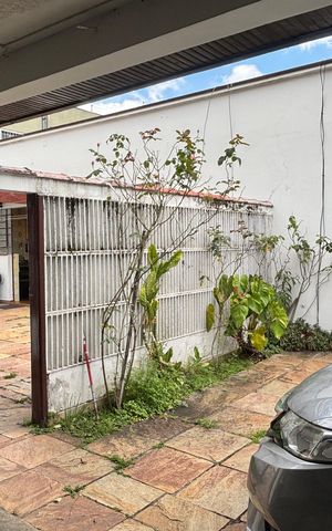 Casa para alugar com 250m², 3 quartos e 6 vagas Casa para alugar com 250m², 3 quartos e 6 vagasGaragem