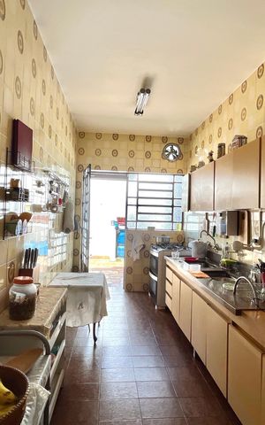 Casa para alugar com 250m², 3 quartos e 6 vagas Casa para alugar com 250m², 3 quartos e 6 vagasCozinha