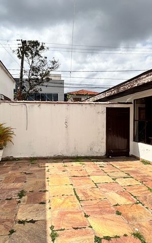 Casa para alugar com 250m², 3 quartos e 6 vagas Casa para alugar com 250m², 3 quartos e 6 vagasQuintal