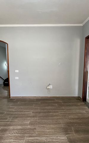 Casa para alugar com 80m², 2 quartos e 1 vaga Casa para alugar com 80m², 2 quartos e 1 vagaSala
