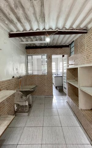 Casa para alugar com 80m², 2 quartos e 1 vaga Casa para alugar com 80m², 2 quartos e 1 vagaÁrea de Serviço