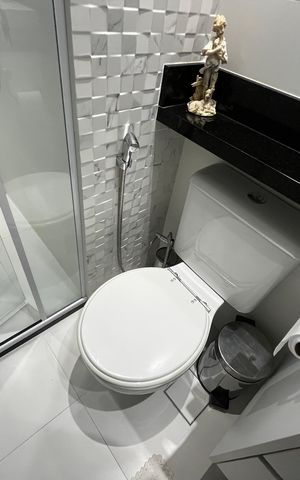 Apartamento à venda com 126m², 3 quartos e 2 vagas Apartamento à venda com 126m², 3 quartos e 2 vagasBanheiro da Suíte 1