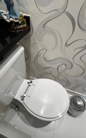 Apartamento à venda com 126m², 3 quartos e 2 vagas Apartamento à venda com 126m², 3 quartos e 2 vagasLavabo