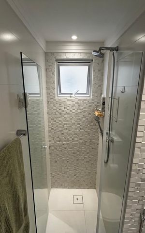 Apartamento à venda com 126m², 3 quartos e 2 vagas Apartamento à venda com 126m², 3 quartos e 2 vagasBanheiro da Suíte 1