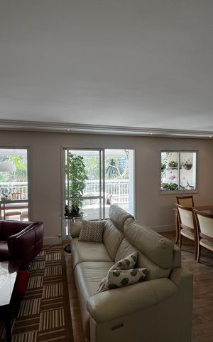 Apartamento à venda com 126m², 3 quartos e 2 vagas Apartamento à venda com 126m², 3 quartos e 2 vagasSala