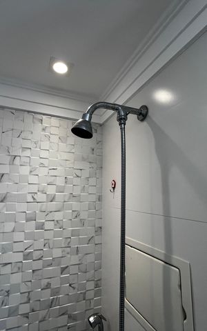 Apartamento à venda com 126m², 3 quartos e 2 vagas Apartamento à venda com 126m², 3 quartos e 2 vagasBanheiro da Suíte 3
