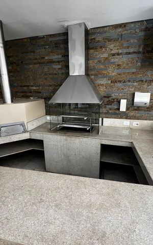 Apartamento à venda com 126m², 3 quartos e 2 vagas Apartamento à venda com 126m², 3 quartos e 2 vagasÁrea comum - Churrasqueira