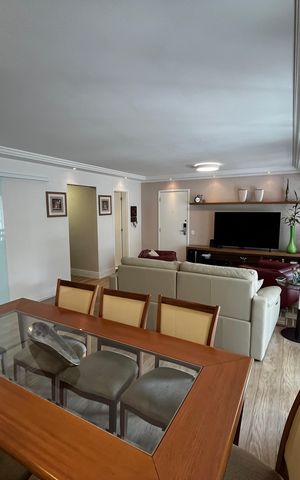 Apartamento à venda com 126m², 3 quartos e 2 vagas Apartamento à venda com 126m², 3 quartos e 2 vagasSala