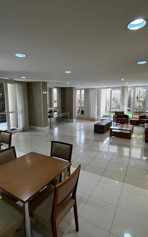 Apartamento à venda com 126m², 3 quartos e 2 vagas Apartamento à venda com 126m², 3 quartos e 2 vagasÁrea comum - Salão de festas