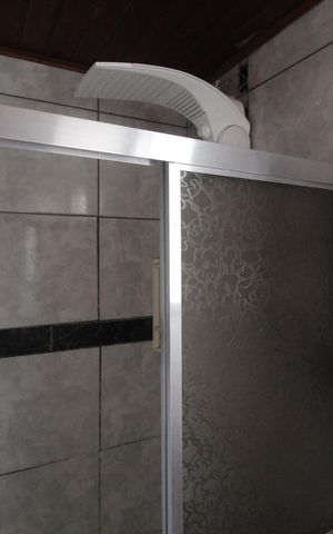 Casa à venda com 212m², 3 quartos e 3 vagasBanheiro 2