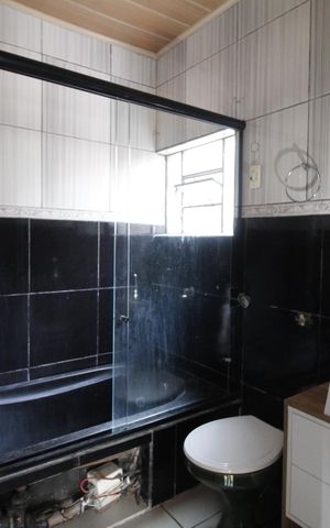 Casa à venda com 212m², 3 quartos e 3 vagasBanheiro