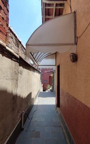 Casa à venda com 373m², 10 quartos e 2 vagas Casa à venda com 373m², 10 quartos e 2 vagasQuintal