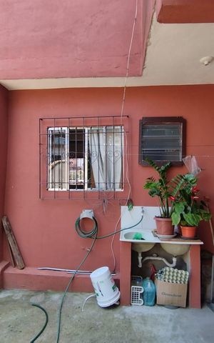 Casa à venda com 373m², 10 quartos e 2 vagas Casa à venda com 373m², 10 quartos e 2 vagasÁrea de Serviço