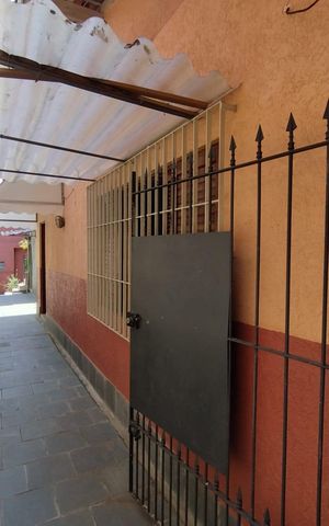 Casa à venda com 373m², 10 quartos e 2 vagas Casa à venda com 373m², 10 quartos e 2 vagasQuintal