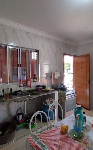 Casa à venda com 373m², 10 quartos e 2 vagas Casa à venda com 373m², 10 quartos e 2 vagasCozinha - Torneira