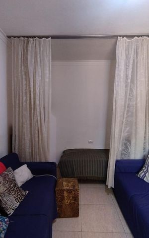 Casa à venda com 373m², 10 quartos e 2 vagas Casa à venda com 373m², 10 quartos e 2 vagasSala