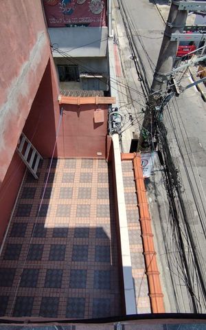 Casa à venda com 373m², 10 quartos e 2 vagas Casa à venda com 373m², 10 quartos e 2 vagasVaranda