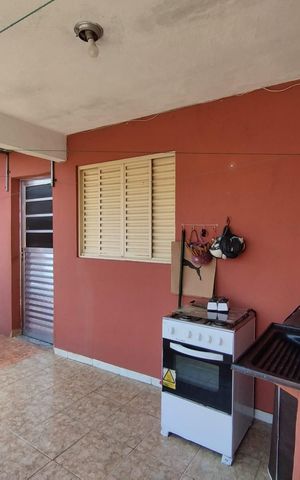 Casa à venda com 373m², 10 quartos e 2 vagas Casa à venda com 373m², 10 quartos e 2 vagasQuintal