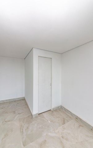 Apartamento à venda com 240m², 4 quartos e 4 vagasLavabo