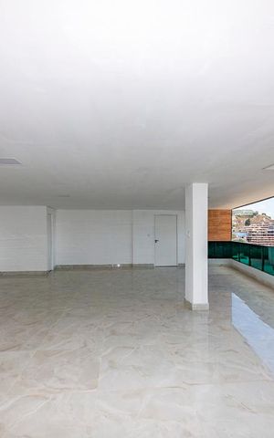 Apartamento à venda com 240m², 4 quartos e 4 vagasSala