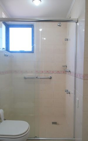 Apartamento à venda com 173m², 3 quartos e 2 vagasBanheiro da Suíte