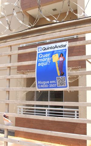 Apartamento para alugar com 52m², 2 quartos e 1 vagaPlaquinha