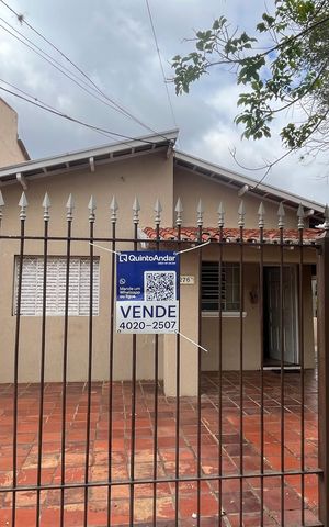 Casa à venda com 230m², 2 quartos e 3 vagas