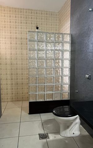 Casa à venda com 230m², 2 quartos e 3 vagas