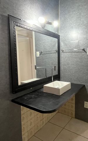 Casa à venda com 230m², 2 quartos e 3 vagas