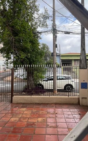Casa à venda com 230m², 2 quartos e 3 vagas