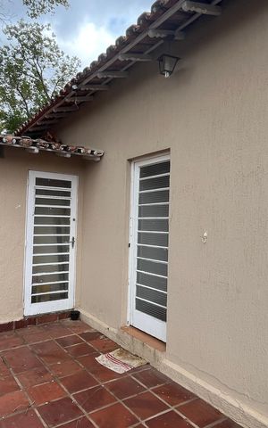 Casa à venda com 230m², 2 quartos e 3 vagas