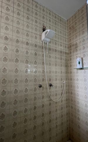 Casa à venda com 230m², 2 quartos e 3 vagas