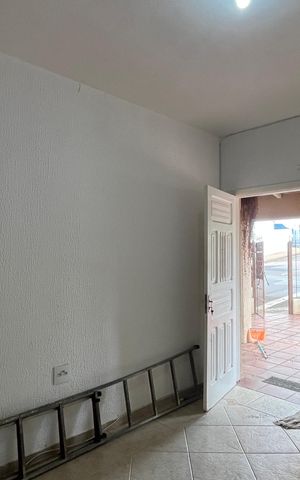Casa à venda com 230m², 2 quartos e 3 vagas