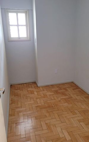 Apartamento para alugar com 76m², 2 quartos e sem vaga