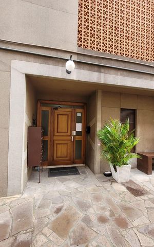 Apartamento para alugar com 76m², 2 quartos e sem vaga