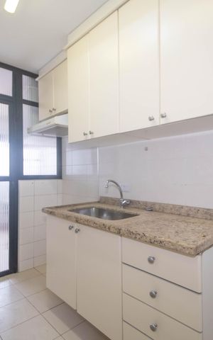 Apartamento à venda com 64m², 2 quartos e 1 vagaCozinha