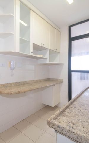 Apartamento à venda com 64m², 2 quartos e 1 vagaCozinha
