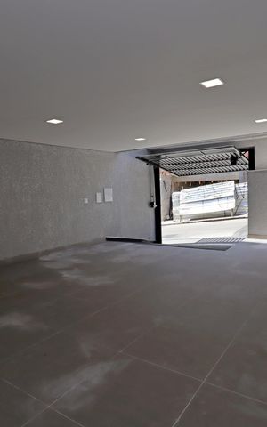 Casa à venda com 220m², 3 quartos e 6 vagasGaragem