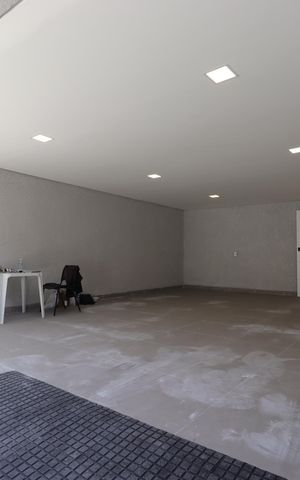Casa à venda com 220m², 3 quartos e 6 vagasGaragem